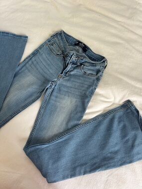 Hollister Light Blue High-Rise Jeans
